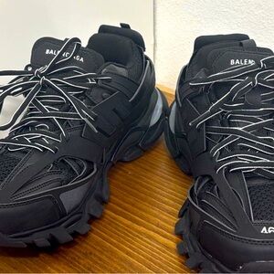 Balenciaga Men's Black Trainers